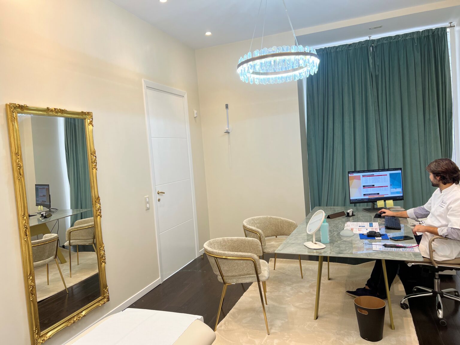 Clinique implant capillaire à Cannes - Clinique Le Verdun